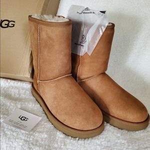 🥳HOST PICK🥳 NIB UGG boots